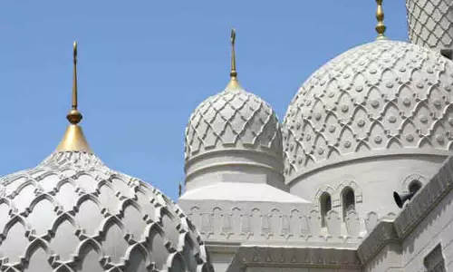 വഖഫ് ഭൂമി കയ്യേറിയതായി ആരോപണം