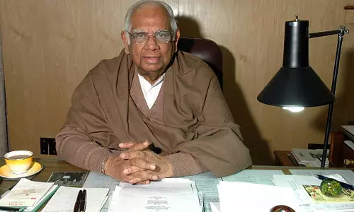 മണ്‍മറഞ്ഞത് ഇന്ത്യന്‍ രാഷ്ട്രീയത്തിലെ മികച്ച പാര്‍ലമെന്റേറിയന്‍