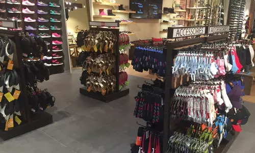 സെപ്തംബറില്‍ നടപ്പാക്കാനിരിക്കുന്ന സമ്പൂര്‍ണ സൌദിവത്കരണം ചില്ലറ-മൊത്ത വ്യാപാര മേഖലക്കും ബാധകം