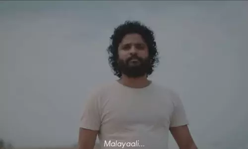 പ്രളയത്തെ തോൽപ്പിച്ച്  നീരജ് മാധവിന്റെ ‘ഞാൻ മലയാളി’ ആൽബം 