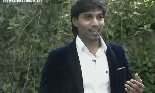 90കളിലെ ഹിറ്റ് പാട്ടുകളുമായി സംഗീതപ്രേമികളുടെ മനംകവര്‍ന്ന് മുഹമ്മദ് അഫ്സല്‍