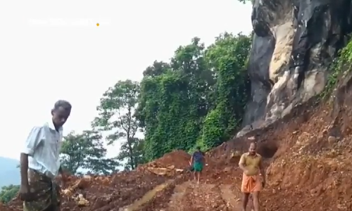 ഉരുള്‍പൊട്ടലുണ്ടായ കണ്ണപ്പന്‍കുണ്ടില്‍ ദുരിതാശ്വാസ പ്രവര്‍ത്തനങ്ങ‌ള്‍ പുരോഗമിക്കുന്നു