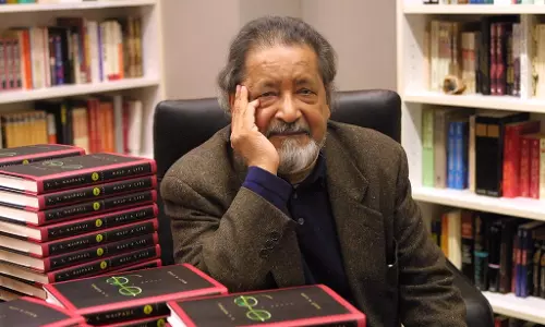 സർ വിദ്യയുടെ എഴുത്ത് സഞ്ചരിച്ച ലോകങ്ങൾ