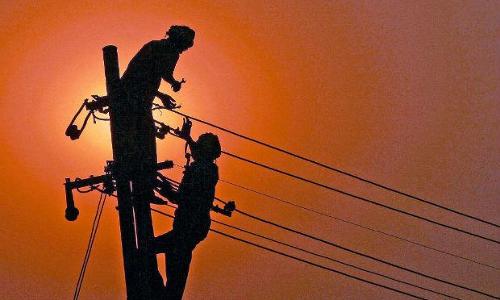 കനത്ത മഴ; വൈദ്യുതി അപകടങ്ങള്‍ ഒഴിവാക്കാന്‍ കെ.എസ്.ഇ.ബിയുടെ മുന്നറിയിപ്പ്