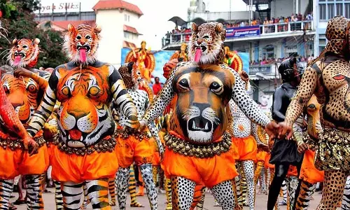 പ്രളയക്കെടുതി; തൃശൂരില്‍ ഇത്തവണ പുലികളിറങ്ങില്ല