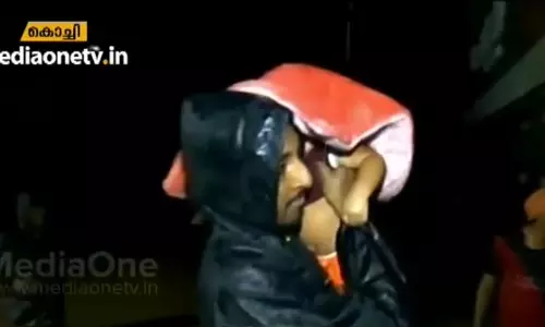 സര്ക്കാര് സംവിധാനങ്ങളും ജനങ്ങളും ഒറ്റക്കെട്ടോടെ സര്ക്കാര് സംവിധാനങ്ങളും ജനങ്ങളും ഒറ്റക്കെട്ടോടെ