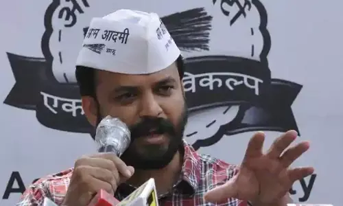 കോണ്‍ഗ്രസില്‍ ചേരുമോ?  എ.എ.പി വിട്ടതെന്തിന്? ആശിഷ് ഖേതന്റെ മറുപടി ഇങ്ങനെ   