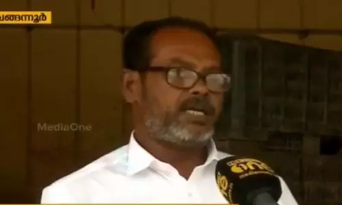 പ്രളയക്കെടുതി മറയാക്കി സിപിഎം പ്രവര്‍ത്തകര്‍ വ്യാപാര സ്ഥാപനം കൊള്ളയടിച്ചതായി പരാതി