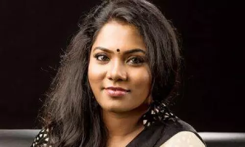 കേരളം അതിഭീകരമായ അവസ്ഥയില്‍, ആവുന്ന വിധം സഹായിക്കുക; പ്രളയദുരിതം പങ്കുവച്ച് സയനോര