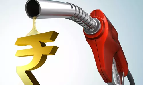 എണ്ണവില കൂട്ടുന്നത് ആര്? എണ്ണവില കൂട്ടുന്നത് ആര്?