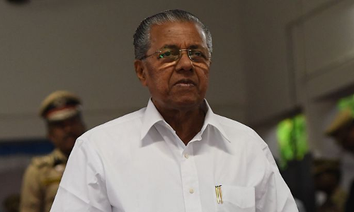 ചുമതല കൈമാറാതെ മുഖ്യമന്ത്രി പിണറായി വിജയന്‍ വിദേശത്തേക്ക് പോയതിനെതിരെ പ്രതിപക്ഷം