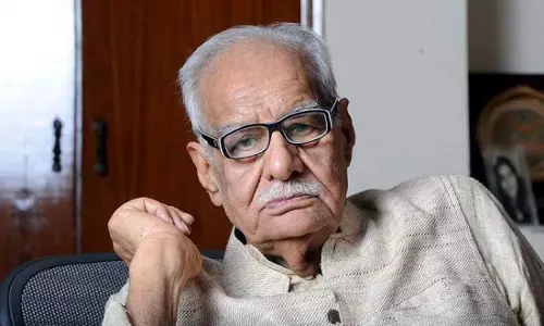 പ്രശസ്ത മാധ്യമ പ്രവര്‍ത്തകന്‍ കുല്‍ദീപ് നയാര്‍ അന്തരിച്ചു