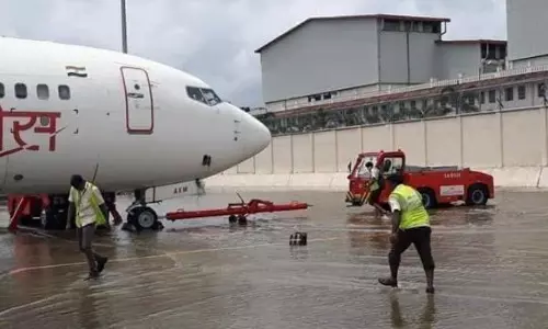 നെടുമ്പാശ്ശേരിയില്‍ നിന്നും ഈ മാസം 26ന് തന്നെ വിമാനം പറക്കും