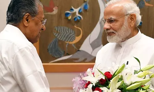 പ്രവാസികളില് നിന്ന് സഹായം സ്വീകരിക്കാം, വിദേശസഹായം സ്വീകരിക്കുന്നതിന് തടസ്സങ്ങളുണ്ടെന്ന് പിണറായിയോട് മോദി പ്രവാസികളില് നിന്ന് സഹായം സ്വീകരിക്കാം, വിദേശസഹായം സ്വീകരിക്കുന്നതിന് തടസ്സങ്ങളുണ്ടെന്ന് പിണറായിയോട് മോദി