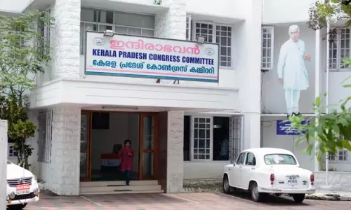 സര്‍ക്കാരിനെ വിമര്‍ശിക്കാത്തതിന് കെ.പി.സി.സി യോഗത്തില്‍ വിമര്‍ശനം 