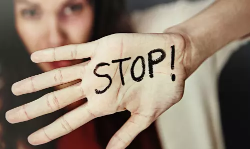 സമൂഹമാധ്യമങ്ങളിലൂടെ സ്ത്രീകള്‍ക്കെതിരെ വീണ്ടും അശ്ലീല പ്രചരണം; പിന്നില്‍ ‘അധോലോകം’വാട്സാപ്പ് ഗ്രൂപ്പ്