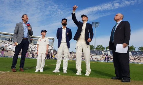 സതാംപ്ട്ടൺ ക്രിക്കറ്റ് ടെസ്റ്റ്: ടോസ് നേടിയ ഇംഗ്ലണ്ട് ബാറ്റിങ്ങ് തെരഞ്ഞെടുത്തു