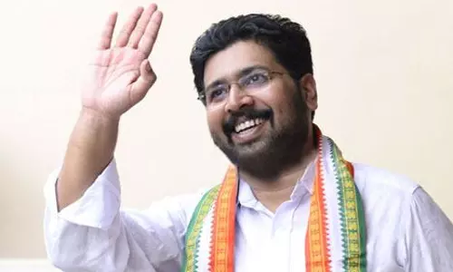 “മുന്തിയ കണക്കുകൾ സ്പെഷ്യൽ ഓണതള്ള്”; ബി.ജെ.പിയുടെ അവകാശവാദങ്ങള്‍ക്കെതിരെ ശബരീനാഥന്‍ എം.എല്‍.എ