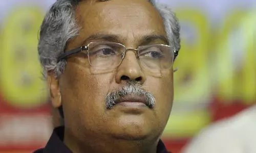 കേരളത്തിനുള്ള വിദേശസഹായം തടയുന്ന കേന്ദ്രനയത്തിനെതിരെ ബിനോയ് വിശ്വം എംപി സുപ്രീംകോടതിയിലേക്ക് കേരളത്തിനുള്ള വിദേശസഹായം തടയുന്ന കേന്ദ്രനയത്തിനെതിരെ ബിനോയ് വിശ്വം എംപി സുപ്രീംകോടതിയിലേക്ക്