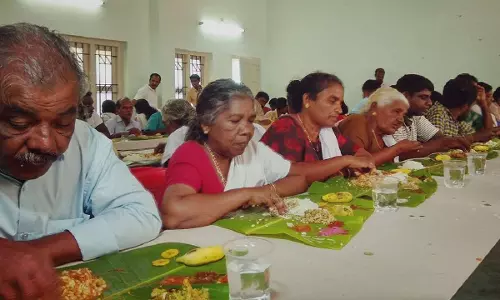 ആഘോഷത്തിനപ്പുറം ദുരിതബാധിതരോടുള്ള ഐക്യപ്പെടലായി ഓണം