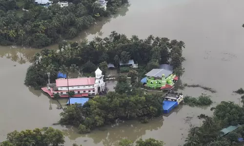 പ്രളയ ദുരിതം; ആഘോഷങ്ങള്‍ മാറ്റി വെച്ച് പ്രവാസിലോകം