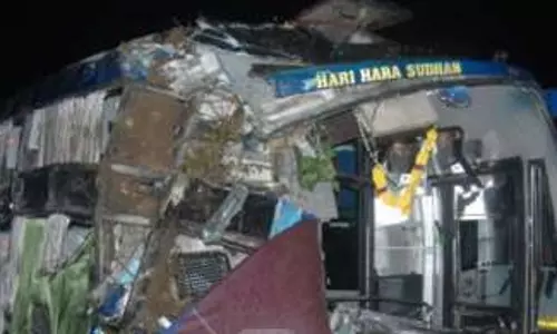 സേലത്തിനടുത്ത് വാഹനാപകടം: ആറ് മലയാളികളടക്കം ഏഴുമരണം