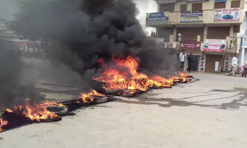 എസ്‌സി എസ്ടി അതിക്രമ നിരോധന നിയമത്തിനെതിരെ മുന്നോക്ക ജാതിക്കാരുടെ ഉത്തരേന്ത്യന്‍ ബന്ദ്‌ 