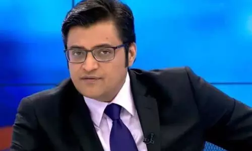 10 കോടി ദുരിതാശ്വാസ നിധിയിലേക്ക് നല്‍കണം; അര്‍ണബിന് വക്കീല്‍ നോട്ടീസ്