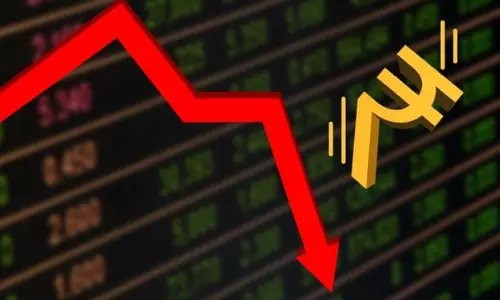 ഡോളറുമായുള്ള രൂപയുടെ മൂല്യത്തിലെ ഇടിവ് തുടരുന്നു ഡോളറുമായുള്ള രൂപയുടെ മൂല്യത്തിലെ ഇടിവ് തുടരുന്നു