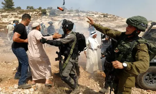 വെസ്റ്റ് ബാങ്കില്‍ ഇസ്രായേലിന്റെ അനധികൃത നിര്‍മാണം;  പ്രതിഷേധവുമായി ഫലസ്തീനികള്‍ 