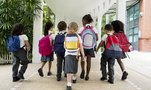 യു.എ.ഇ ഇന്ന് സ്കൂളിലേക്ക്; പുതിയ വിദ്യാർഥികൾക്ക് അഭിവാദ്യം നേർന്ന്  ഭരണാധികാരികൾ