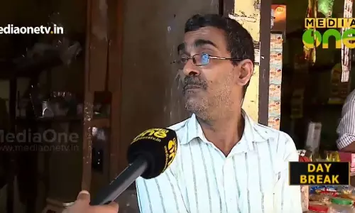 അര്‍ഹരായവരുടെ ക്ഷേമപെന്‍ഷന്‍ തടഞ്ഞതിന് കൂടുതല്‍ തെളിവുകള്‍; സമദിനും നസീറക്കും വൈകല്യ പെന്‍ഷന്‍ നിഷേധിച്ചത് ഇല്ലാത്ത വാഹനത്തിന്‍റെ പേരില്‍ 