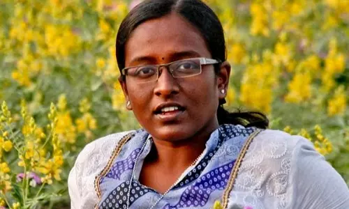 ഒാഖിയെ അതിജീവിച്ചവരെ കുറിച്ചുള്ള ഡോക്യുമെന്ററി: പോലീസുമായുള്ള യുദ്ധത്തിൽ സംവിധായിക