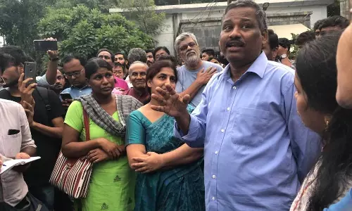 ‘എന്തിനാണ് വീട്ടിൽ ഫൂലെയുടെയും അംബേദ്കറുടെയും ചിത്രങ്ങൾ?’; ഇഫ്ലു കാമ്പസിലെ പൊലിസ് ഭീകരത