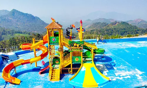 പി.വി അന്‍വറിന്റെ പാര്‍ക്കിലെ നിര്‍മ്മാണം നിര്‍ത്താന്‍ കലക്ടര്‍ ഉത്തരവിട്ടു