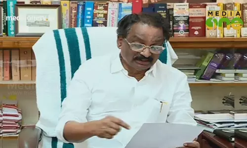 PoliMix | മുഖ്യമന്ത്രിയില്ലാത്ത ഭരണം വിലയിരുത്തുന്നു |06-09-18 (Part 1) PoliMix | മുഖ്യമന്ത്രിയില്ലാത്ത ഭരണം വിലയിരുത്തുന്നു |06-09-18 (Part 1)