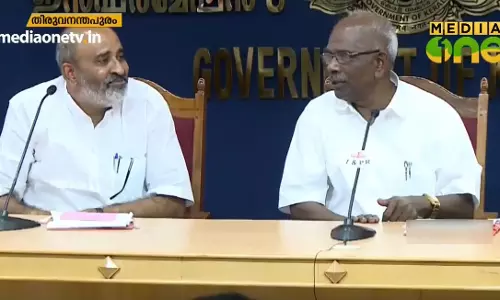 പ്രളയത്തിനു പിന്നില്‍ ഡാമുകളെന്ന ആരോപണം തള്ളി സര്‍ക്കാര്‍