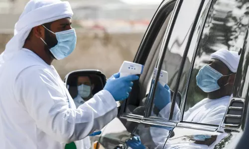 ഗള്‍ഫില്‍ കോവിഡ് മരണസംഖ്യയിലും രോഗികളുടെ എണ്ണത്തിലും കുറവ്