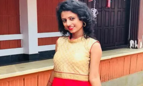 സ്‌ട്രെയ്‌റ്റെൻ ചെയ്ത ശേഷം അമിതമായ മുടി കൊഴിച്ചിൽ; യുവതി ആത്മഹത്യ ചെയ്തു
