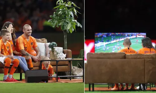 സ്നൈഡര് വിരമിച്ചു സ്നൈഡര് വിരമിച്ചു