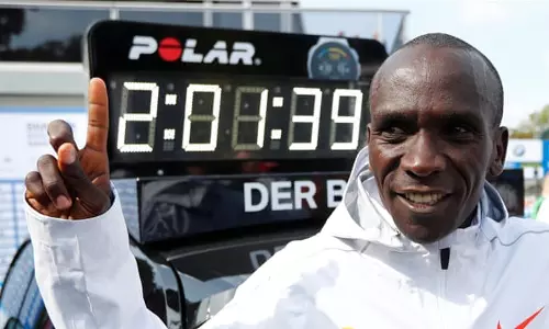 മാരത്തണില്‍ അത്ഭുതവേഗം; കിപ്ചോഗിന് പുതിയ റെക്കോഡ്