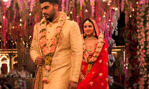 പ്രണയജോഡികളായി അര്‍ജ്ജുനും പരിനീതിയും; നമസ്തേ ഇംഗ്ലണ്ടിന്റെ ട്രയിലര്‍ പുറത്തിറങ്ങി