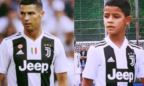 റൊണാള്‍ഡോ ഗോളടിക്കാന്‍ ബുദ്ധിമുട്ടുമ്പോള്‍ മകന്‍ അപാര ഫോമില്‍ 