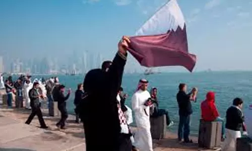 ഖത്തറില്‍ ഇരുപത് വര്‍ഷം ജോലി ചെയ്ത വിദേശികള്‍ക്ക് സ്ഥിരതാമസാനുമതി