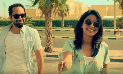 ‘നീ പ്രണയമോതും പേരെന്നോ’; വരത്തനിലെ സ്റ്റൈലിഷ് ഗാനം കാണാം 