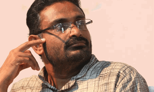 ‘പെണ്‍മക്കള്‍ സുരക്ഷിതരായിരിക്കണമെന്ന് ആഗ്രഹമുള്ളവര്‍ അവരെ തിരുവസ്ത്രം ധരിപ്പിക്കാതിരിക്കട്ടെ’