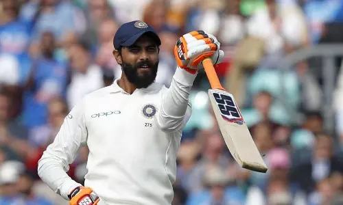 വീണ്ടും ബാറ്റ് ചുഴറ്റി രവീന്ദ്ര ജഡേജ, ഇത്തവണ പ്രതികാരത്തിന്റേതോ? 