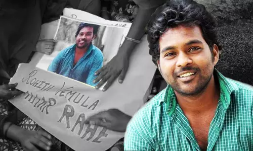 രോഹിത് വെമുലയുടെ കൊലപാതകത്തിന് മൂന്നുവര്ഷം; നീതി ലഭിച്ചില്ലെന്ന് കുടുംബം രോഹിത് വെമുലയുടെ കൊലപാതകത്തിന് മൂന്നുവര്ഷം; നീതി ലഭിച്ചില്ലെന്ന് കുടുംബം