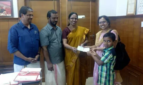 കേരളത്തിന് കൈത്താങ്ങാകാൻ ന്യൂസിലാൻഡിൽ നിന്നൊരു മലയാളി നഴ്സ്