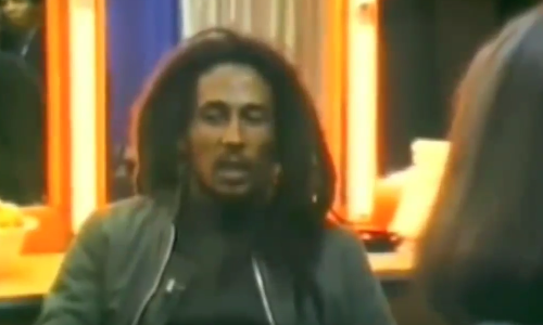 ഓക്കെ..നിര്‍ത്തി..ഉമ്മ നിര്‍ത്തി.; ടൊവിനോയുടെ ഡയലോഗ് ബോബ് മാര്‍ലി പറഞ്ഞാല്‍ ദേ ഇങ്ങിനിരിക്കും